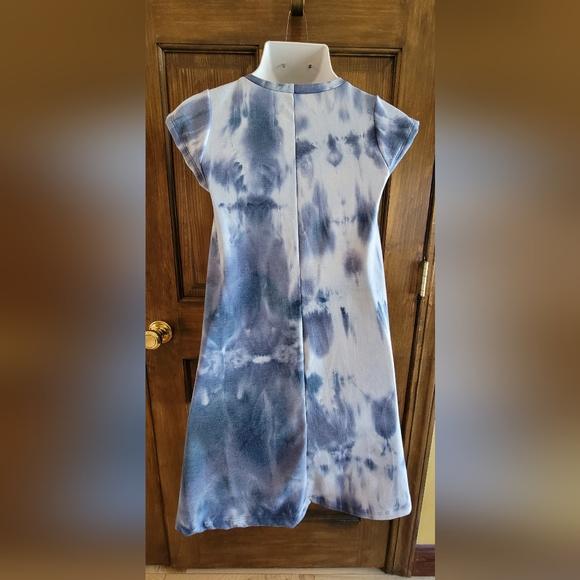 Elan Sz S Blue Tie Dye Dress with Pockets P2P 16.5 L 15 - Picture 2 of 6
